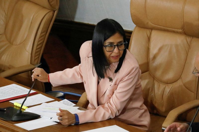 Politico назвало четыре требования Трампа к сменщице Мадуро
 