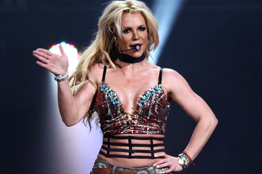 Бритни Спирс заявила, что больше не будет выступать в США
 